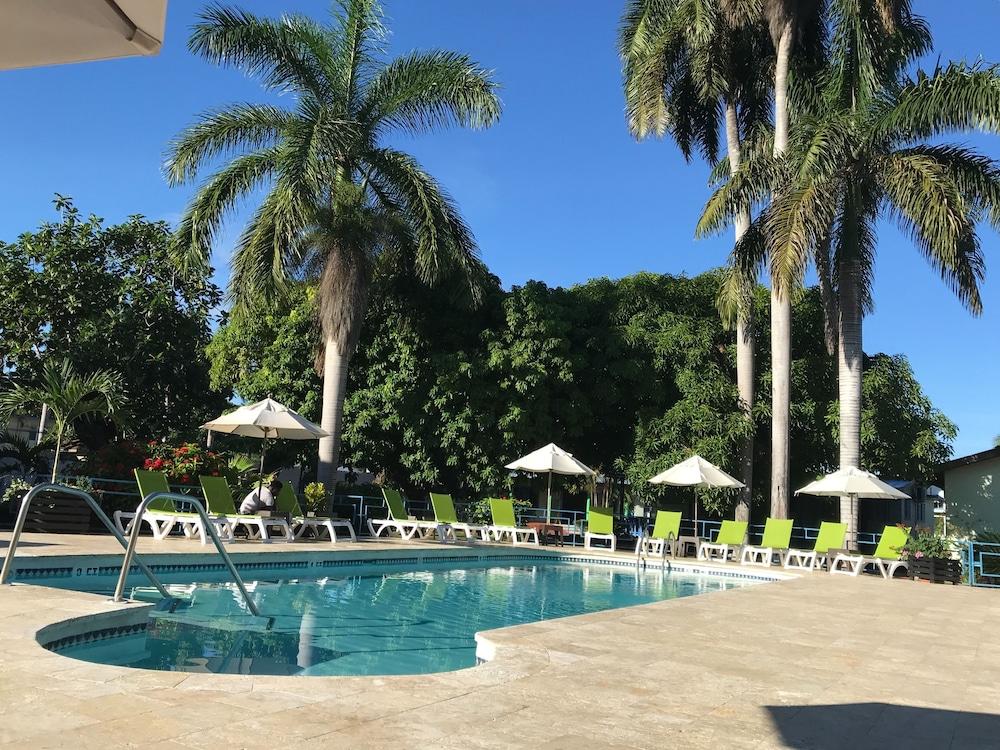 מונטגו ביי Toby'S Resort מראה חיצוני תמונה